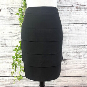 Larry Levine Skirt size 4 Classic Black Straight Kneed Layers Career Washable